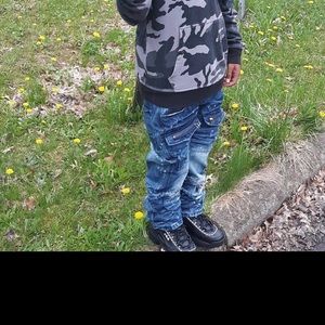 Meet your Posher, Dwayne